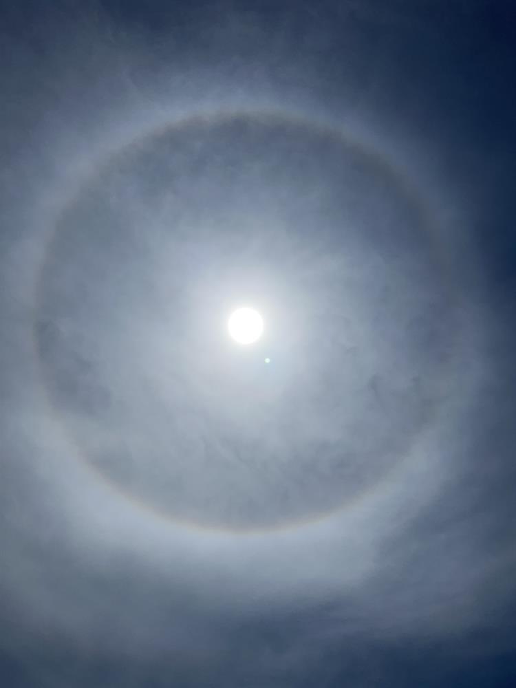 Prachtige HALO, nu op dit moment in Port